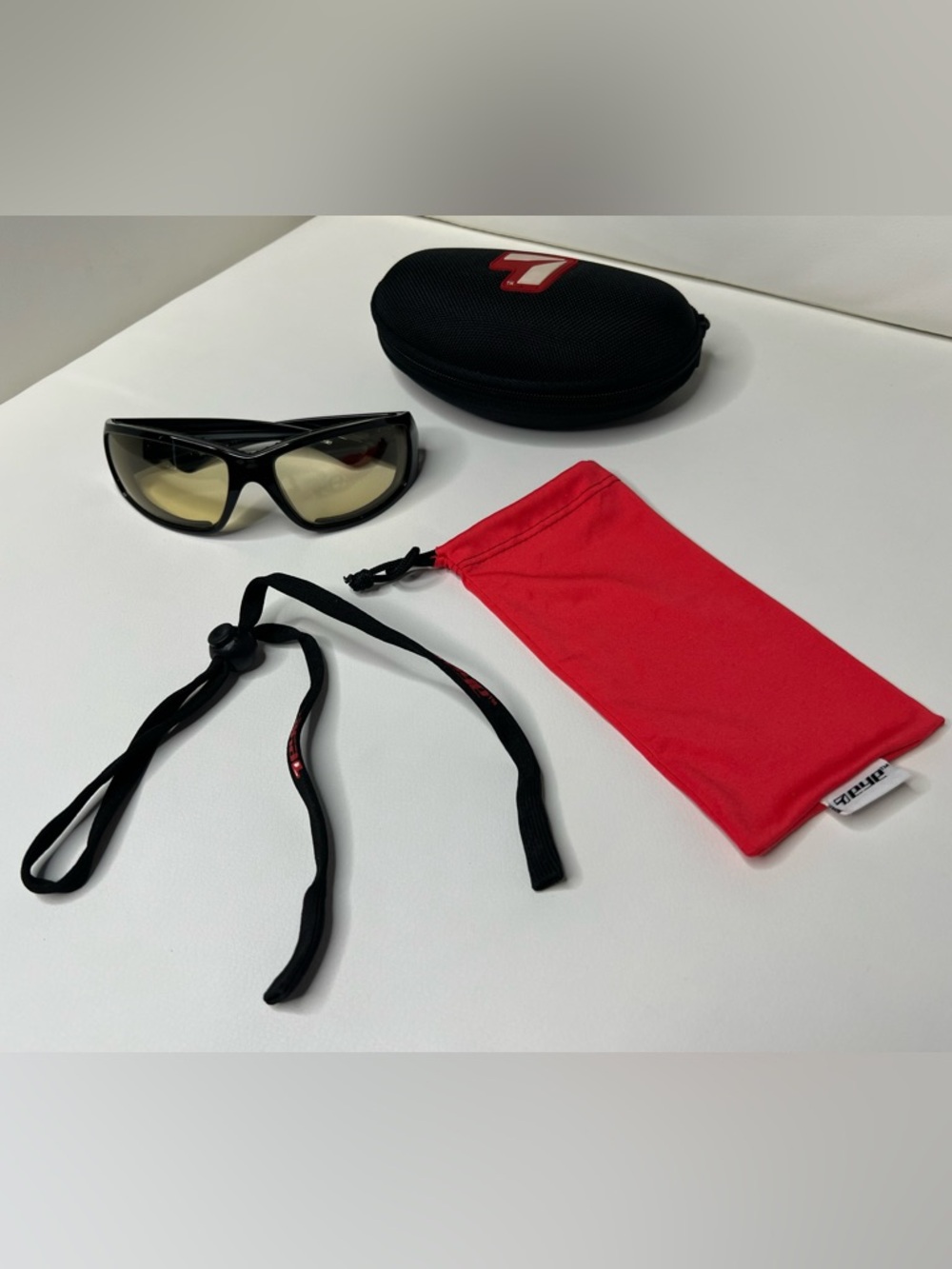 7eye Taku F5705 Black Motorcycle Riding Glasses Accessories Case